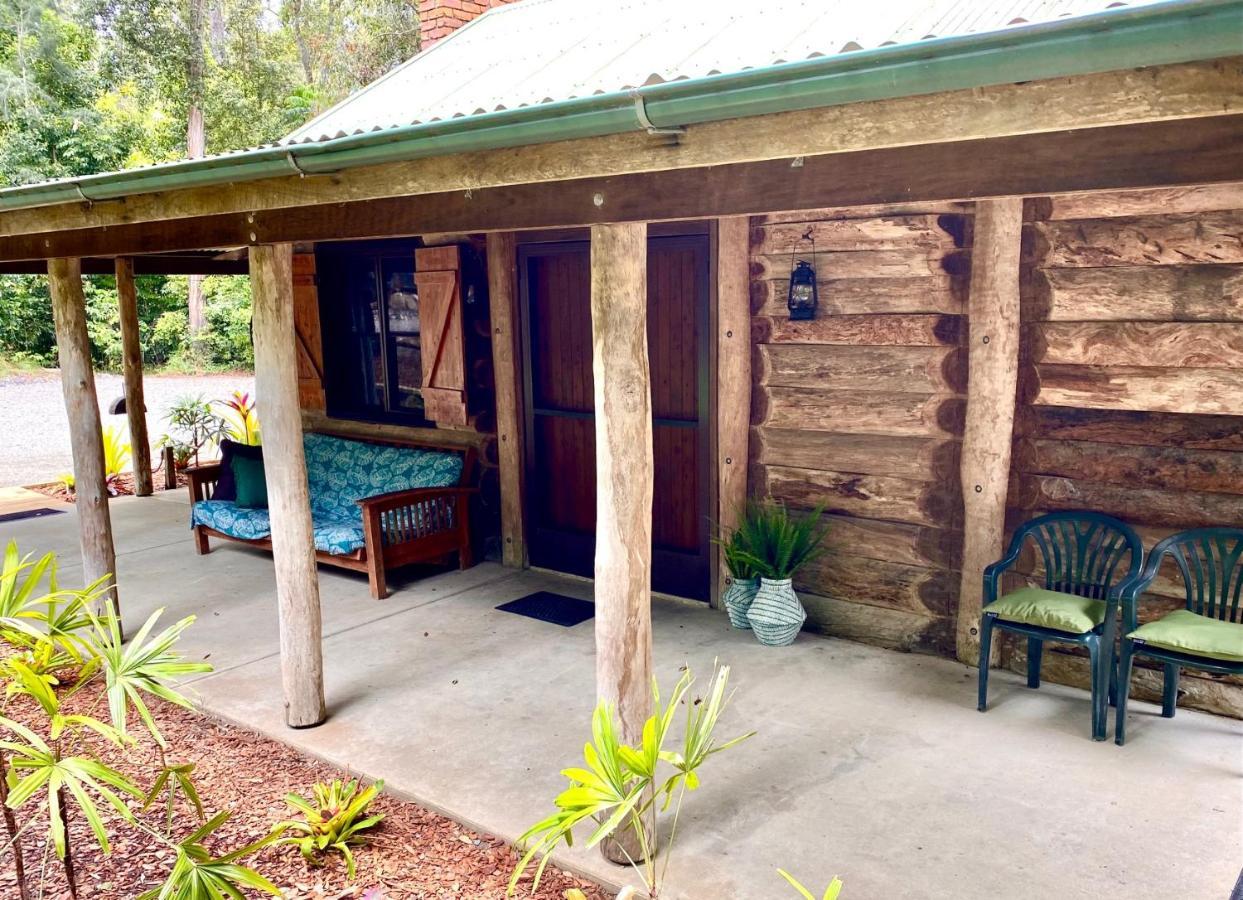 Ferns Hideaway Resort Byfield Esterno foto