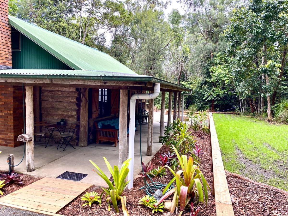 Ferns Hideaway Resort Byfield Esterno foto