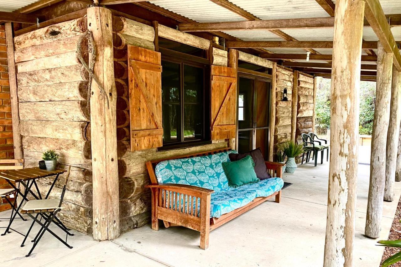 Ferns Hideaway Resort Byfield Esterno foto