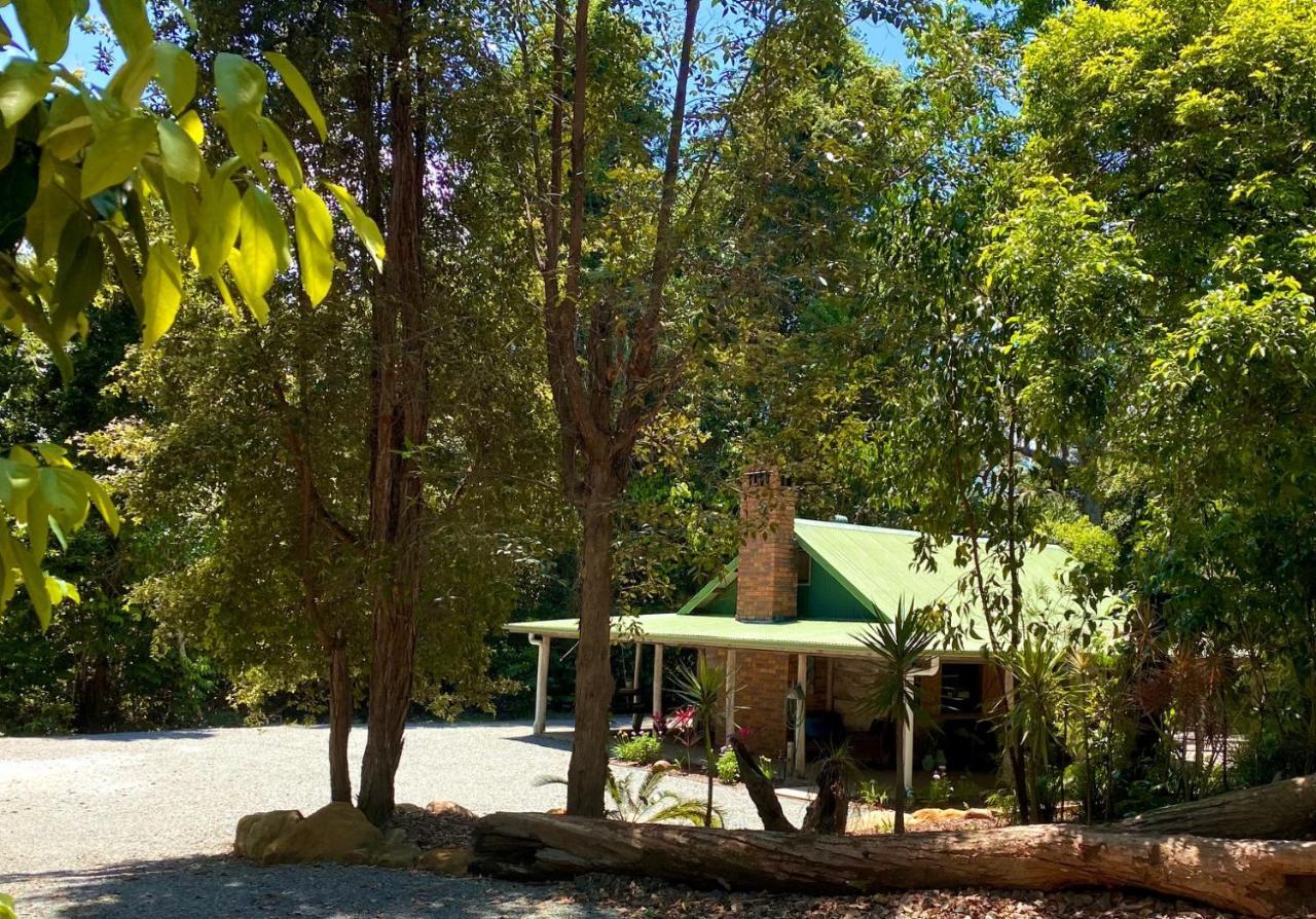 Ferns Hideaway Resort Byfield Esterno foto