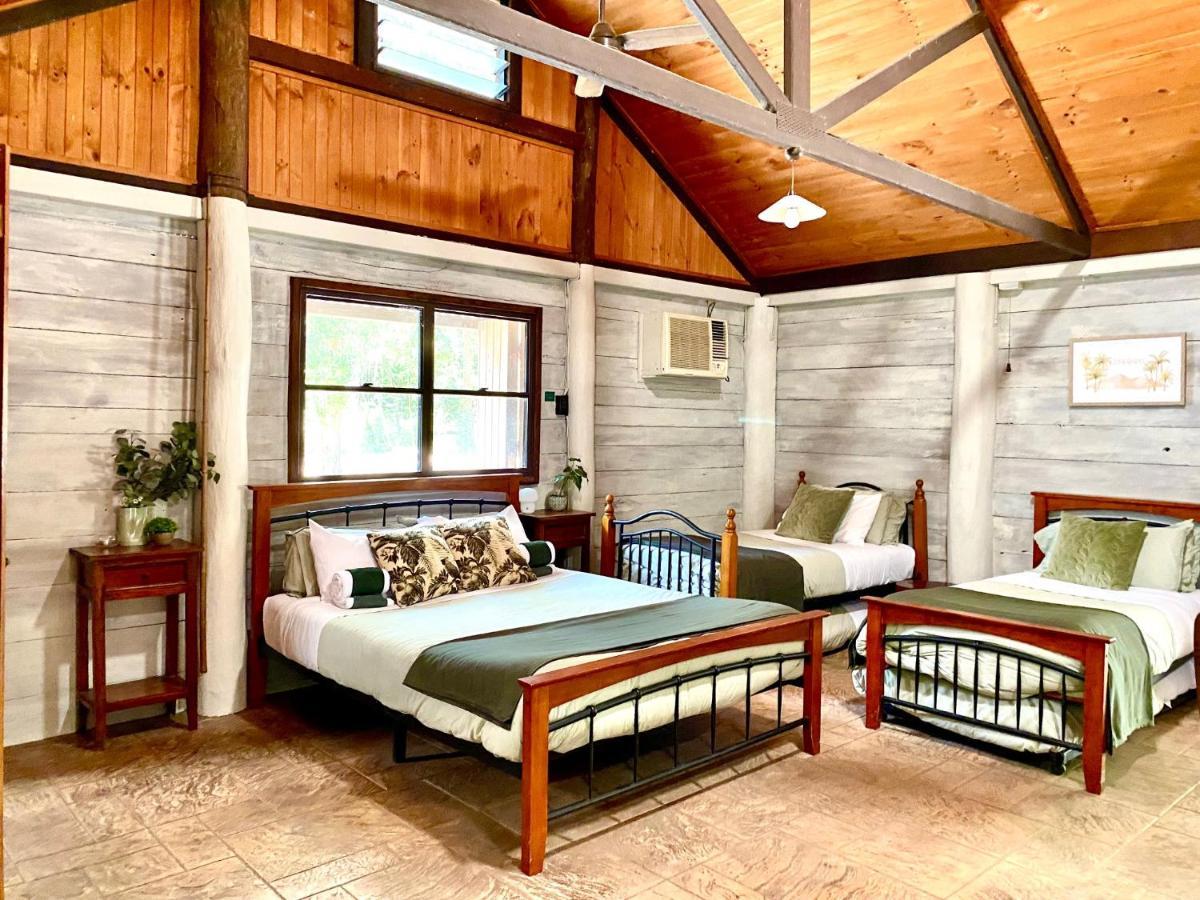 Ferns Hideaway Resort Byfield Esterno foto