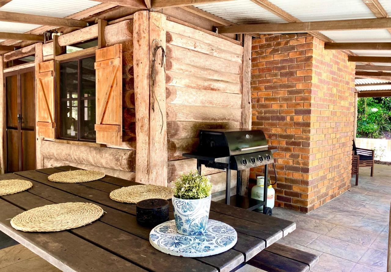 Ferns Hideaway Resort Byfield Esterno foto