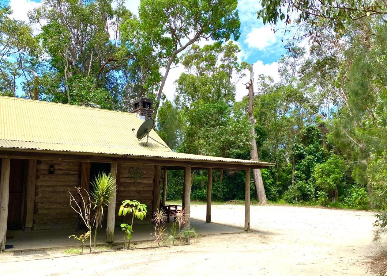 Ferns Hideaway Resort Byfield Esterno foto