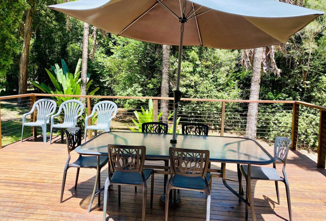 Ferns Hideaway Resort Byfield Esterno foto