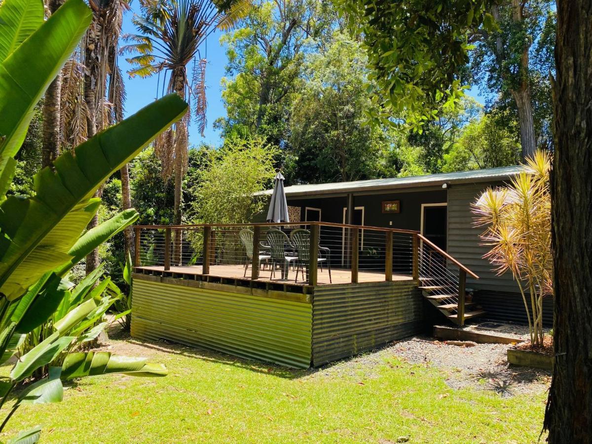 Ferns Hideaway Resort Byfield Esterno foto
