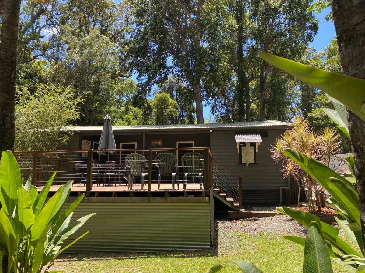 Ferns Hideaway Resort Byfield Esterno foto