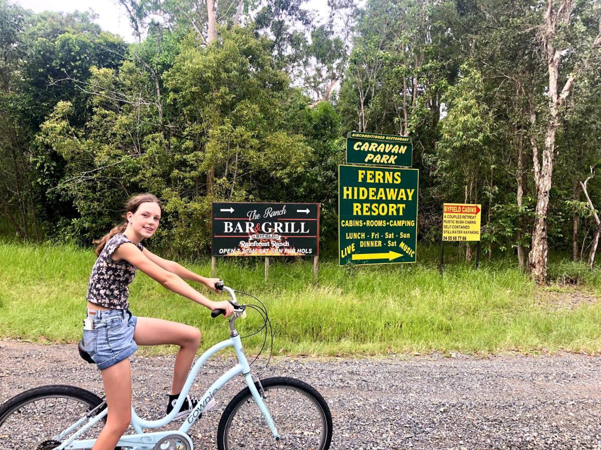 Ferns Hideaway Resort Byfield Esterno foto
