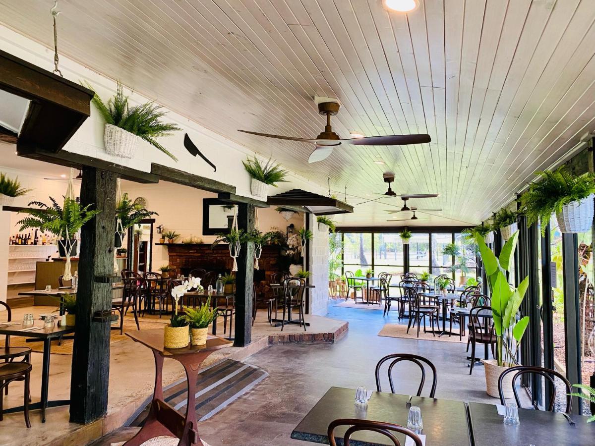 Ferns Hideaway Resort Byfield Esterno foto