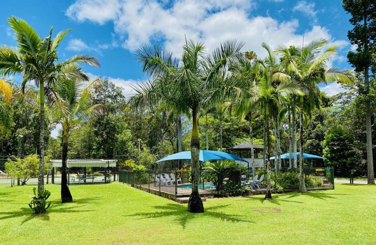 Ferns Hideaway Resort Byfield Esterno foto