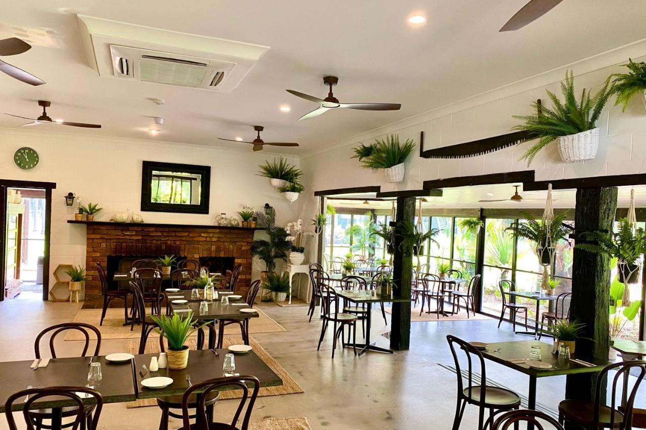 Ferns Hideaway Resort Byfield Esterno foto
